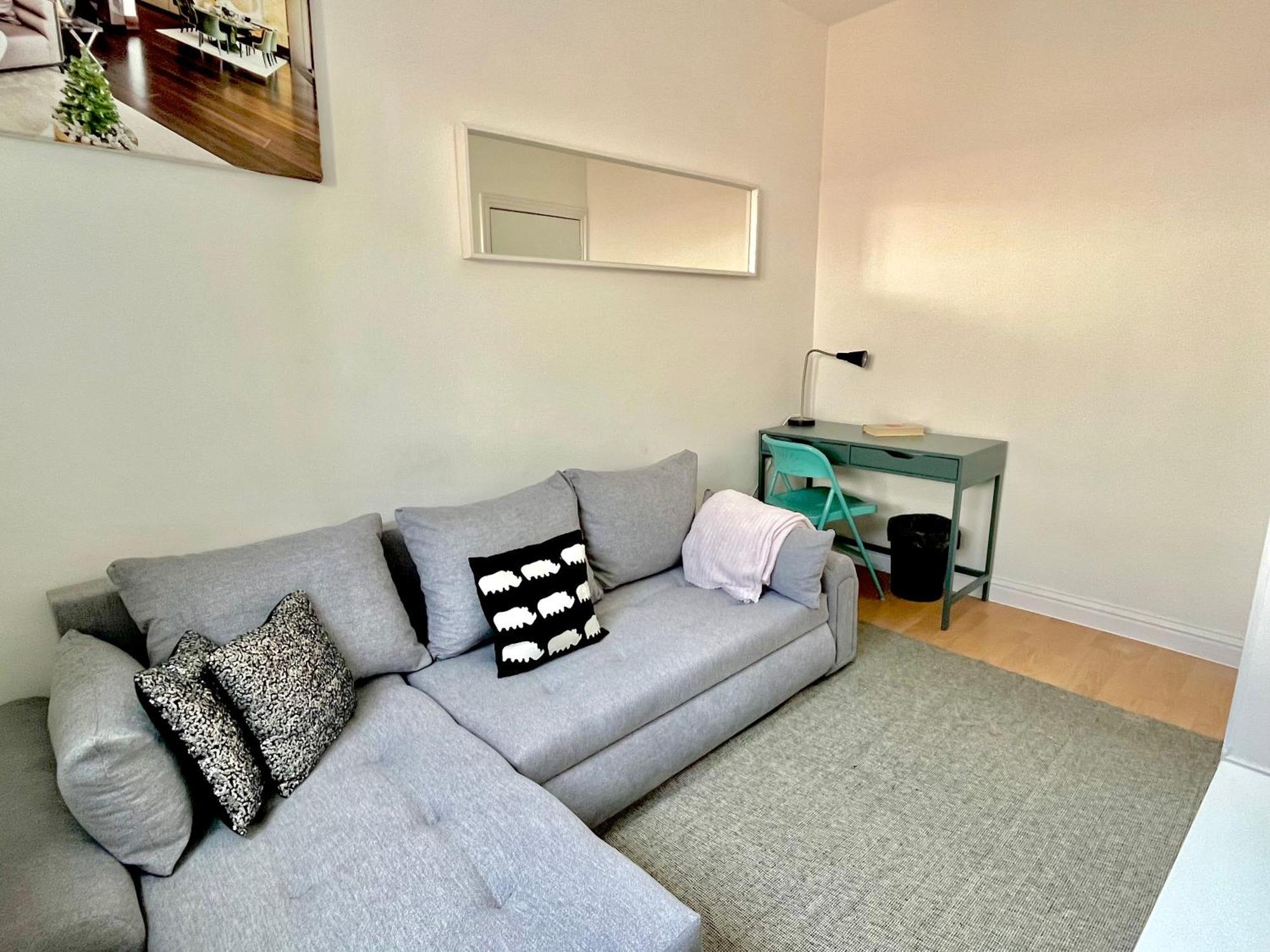 Fulham Broadway By Primecityhosts London